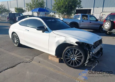 2018 Mercedes-Benz C 300 from USA, damaged, VIN WDDWJ4JB4JF677118